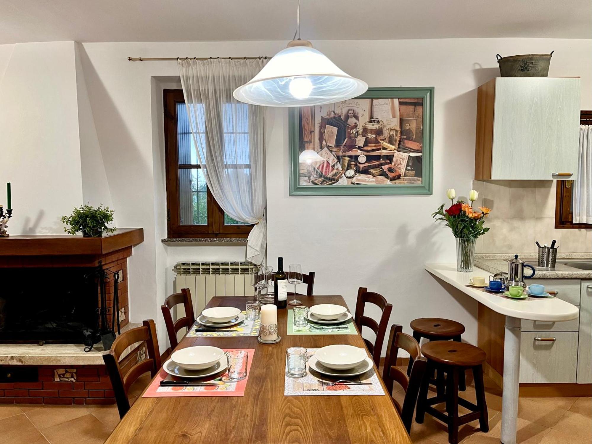 Casole dʼElsa Appartamento Mirella In Centro Storico מראה חיצוני תמונה